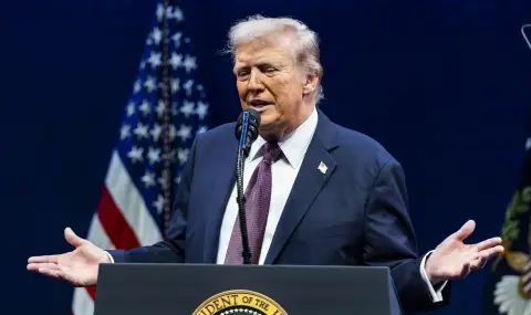 Протестиращи нарекоха Тръмп „Хитлер на нашето време“ - 1