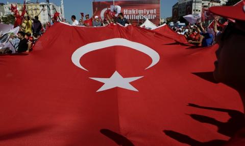 Спорно тържество в Разград за годишнината от пуча в Турция - 1
