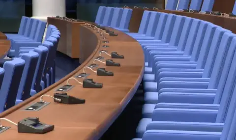 Новите 240: Четирима бивши премиери и знакови политически фигури стават депутати - 1