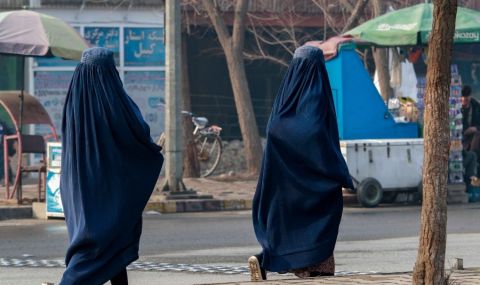 ООН: Талибаните искат жените "да бъдат невидими" - 1
