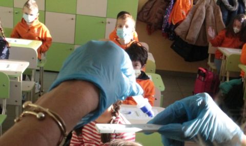 Димитър Петров: Поръчката на тестовете за учениците е нескопосана - 1