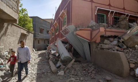 Жертвите на земетресението вече са над 800 - 1