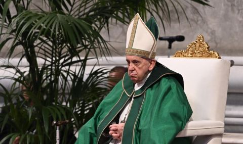 Папа Франциск ще присъства на срещата на средиземноморските епископи - 1