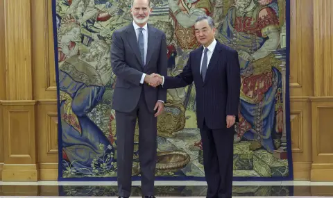 Китай е готов да си сътрудничи с ЕС, заяви Ван И при своето посещение в Испания - 1