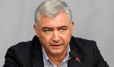 За цяла година Бъчварова не съумя да убеди, че може да ръководи МВР - 1