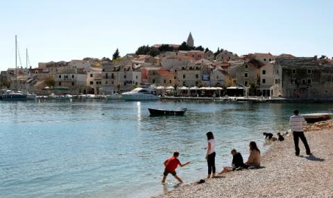 Хърватия привлича туристи от съседни страни - 1