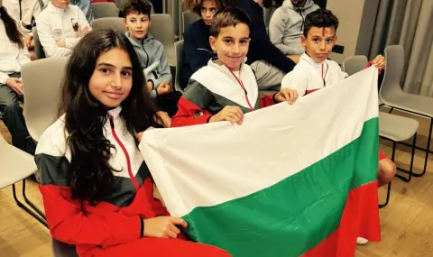 Две български победи във втория ден на Мастърс турнира до 12 г. в „Рафа Надал Академи" - 1