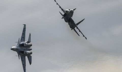 Руски самолети си играят с огъня: опасно прелитат над американски войски - 1
