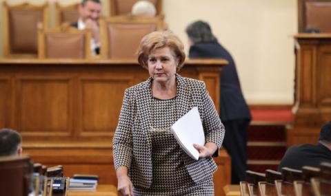 Г-жо Стоянова, депутат ли сте или застраховател? - 1