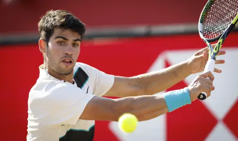 Карлос Алкарас лети към полуфиналите на Куинс след категорична победа над французин - 1