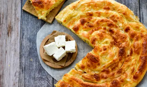 Рецепта на деня: Пухкава баница със специална заливка - 1