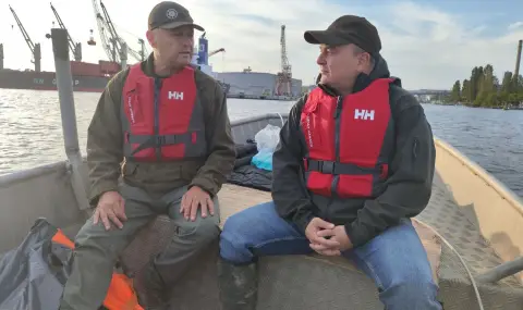 Министър Абровски: Бракониерски лодки с над половин тон черна мида са заловили служители на ИАРА край Варна