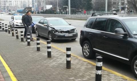 Пешеходец пострада при верижна катастрофа на бул. &quot;България&quot; в столицата - 1