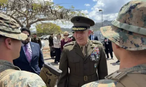 Ръководителят на Южното командване на САЩ посети Каракас - 1