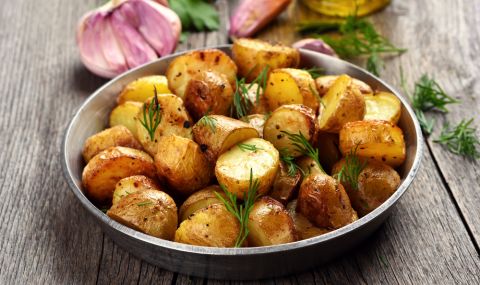 Рецепта на деня: Печени картофи по селски - 1