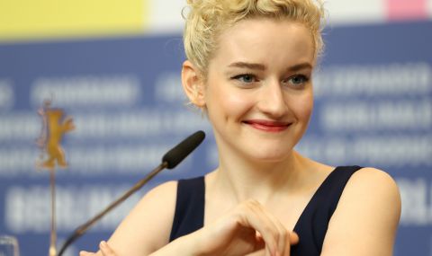 Тя ли ще изиграе Мадона в биографичен филм за поп иконата? - 1