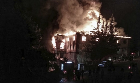 Огнен ад в турски интернат отне живота на ученички - 1