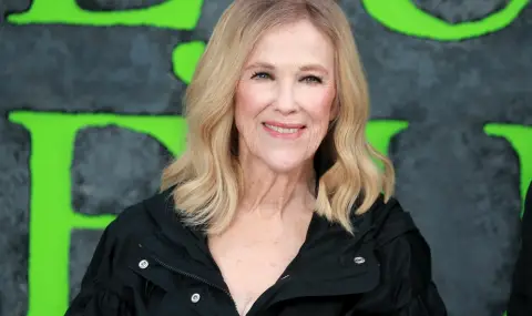 Семейство и близки се сбогуваха с Катрин О'Хара на тайно погребение - 1