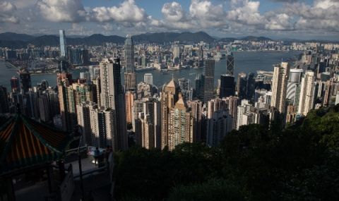 Хонконг отстрани единствения опозиционен депутат - 1