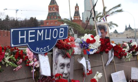 „Мостът на Немцов“ - памет или атракция - 1