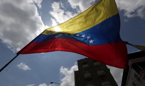 САЩ изтеглят всичките си дипломати от Венецуела - 1