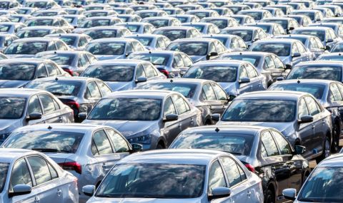 Рекорден спад в продажбата на нови автомобили в Европа