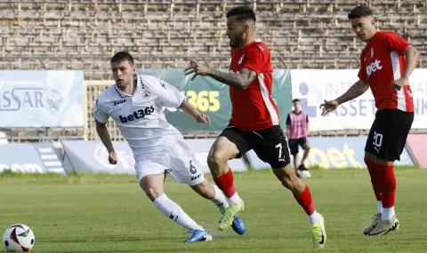 Футболист на Славия: Живях в една стая с Ламин Ямал, беше много странно - 1