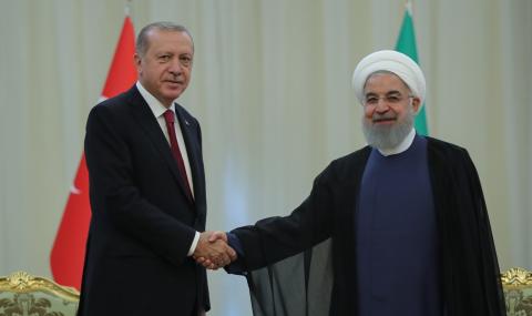 Рухани отива в Турция, докато армията се готви за офанзива - 1