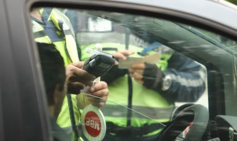 Хванаха 34 пияни зад волана за денонощие - 1