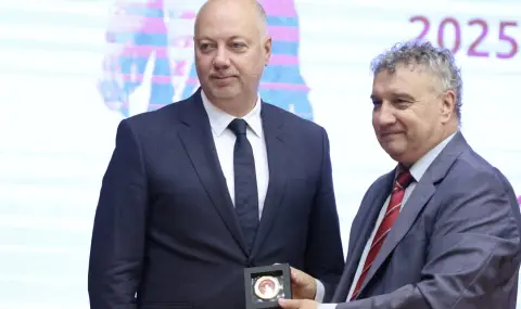 Желязков: Правителството с радост се вслушва във всяка критика - 1