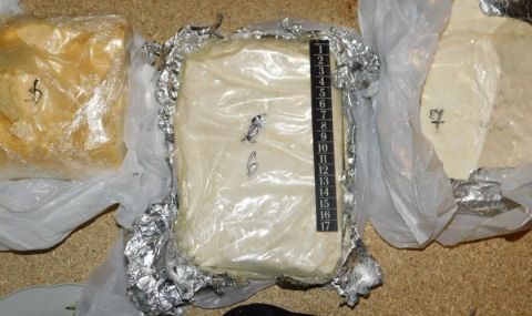 Заловиха притежател на над 3 кг метамфетамин в Кубрат, седнал зад волана дрогиран - 1