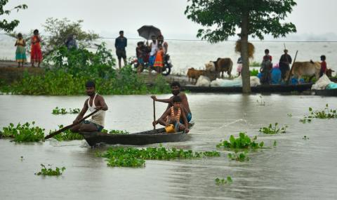 Над 5 милиона са засегнати от наводненията в Индия - 1
