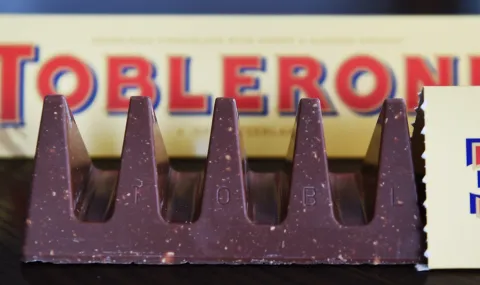 Toblerone съди британски производител заради формата на шоколада - 1