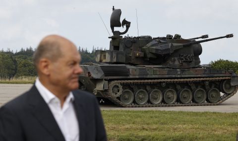 Германия е под все по-голям натиск да разреши доставките на танкове за Украйна - 1