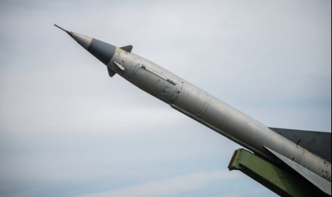 Изстрелването на балистични ракети от Северна Корея е осъдено от САЩ и още 10 страни - 1