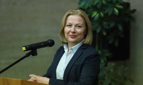 Надежда Йорданова: Даренията на ДБ са публични, надлежно оповестени в Сметната палата, всичко е законно   - 1