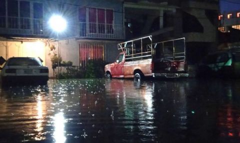 Сезонът на бурите! 16 пациенти загинаха при наводнение в болница  - 1