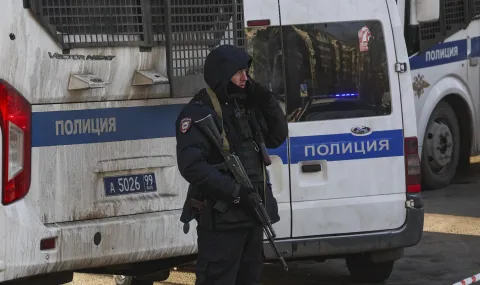 Russian serviceman's car explodes in St. Petersburg, man killed on the spot - 1