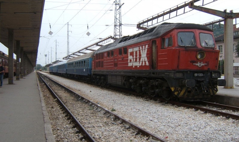 Временно спират влаковете между Стара Загора и Нова Загора - 1