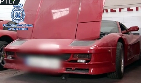 В Испания разбиха фабрика за фалшиви Ferrari-та - 1