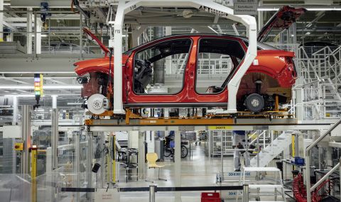Volkswagen планира да произведе 800 хиляди електромобила само тази година - 1