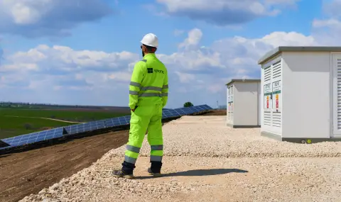 Соларис Холдинг пусна в експлоатация нов хибриден ВЕИ парк край с. Селановци - 1