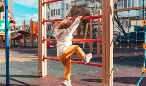 Дете бе прието в интензивно отделение, след като погълна наркотици на детска площадка - 1