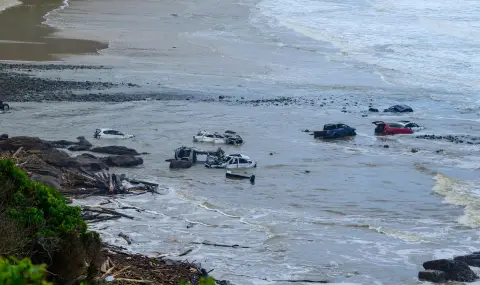 Извънредно положение в Уелингтън, Нова Зеландия след рекордни валежи и наводнения - 1