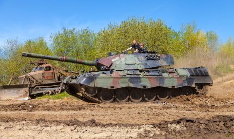 Неизвестна държава закупи 50 танка Leopard 1 за Украйна - 1