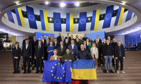 Скептици: ЕС не трябва да сваля летвата за Киев - 1