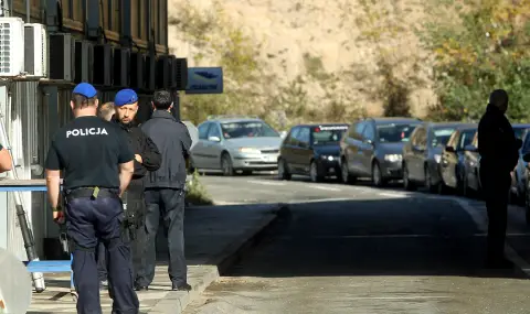 Бившият вицепремиер на Северна Македония Артан Груби задържан на границата с Косово - 1