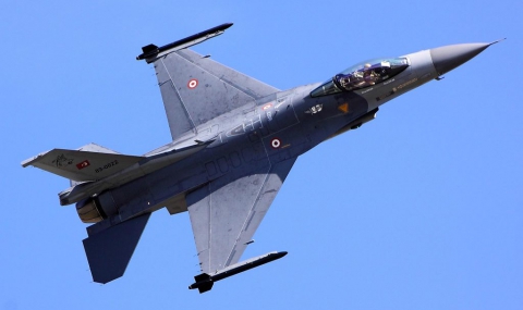 Турски изтребители Ф-16 извършиха въздушни удари срещу ПКК - 1
