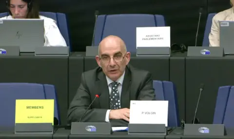 Волгин към Хаджа Лабиб: Не ни подготвяйте спасителни ранички с фенерче и нокторезачка, а предотвратете войната! - 1