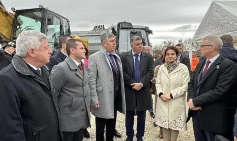 Със символична първа копка бе даден старт на изграждането на автомагистрала „Русе – Велико Търново“ - 1